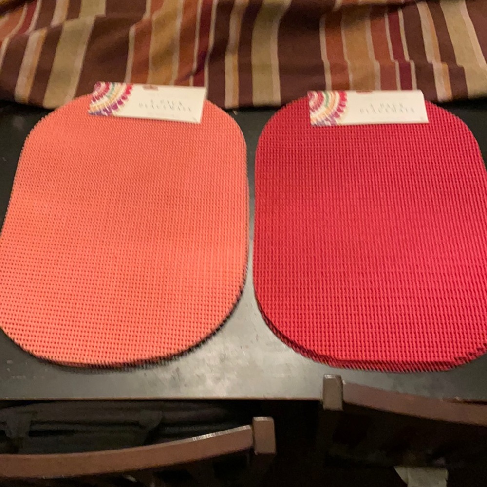 2 -4 pack place mats